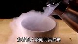 牛人脑洞大开，发明银色的鸡蛋，太神奇了
