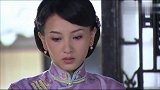丈夫出差刚回家，就急急忙忙把妻子拉回房间，恶婆婆不高兴了