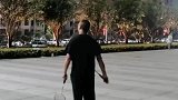 优雅永不过时，大爷算是把羽毛球给玩明白了