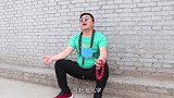 算命大师给美女算命，两人的对话从开头笑到最后，真有才