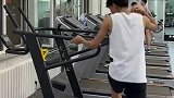 朋友说今天准备跑个一百米