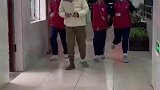 当我的脚崴到之后，我的学生们