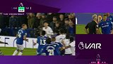 争议判罚！全世界等了2分钟 VAR却判手球不是点球
