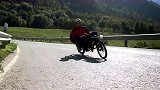操纵杆式“自行车”，10级变速，骑车就像开飞机一样