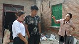 短剧：儿媳接婆婆来家住，儿子却赶母亲走，母亲来后才知儿子苦心