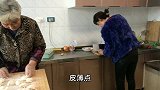 农民王小：鲜美的韭菜盒子，巧手大姐改良做法，烙一大锅全家吃
