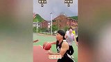 梦幻联动！张杰刘畊宏一起打篮球，体力技术一绝吊打对手