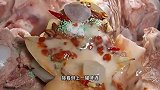大骨头别总是炖汤喝了，试试最近超火的酱大骨做法，一咬就脱骨