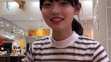 日本偶遇一位非常漂亮的姑娘，忍不住拍了段视频，真的太好看了
