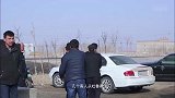 人生一串，新疆遍地都是烤羊肉店，本地人跑几百公里就吃他家的