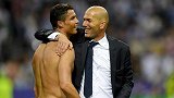 C罗猛回头-齐祖视角看CR7逆天表演 笑容和冠军是彼此的回应