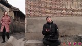 搞笑剧：小伙相亲被美女嫌弃小儿麻痹，媒婆给他背后写了个字