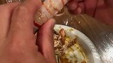高手在民间！不愧是上海干饭店出身的！剥虾果然有一套！