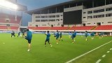 中超-17赛季-申花赛前训练不见“野兽”“教授”身影  秦升因伤缺战次回合-花絮