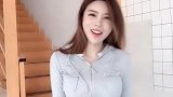 音乐开始的好快~嘴里德吃的还在笑场啦~