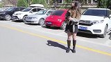 董事长故意给路上丢钱包，试探姑娘的人品，恨不得立马娶回家
