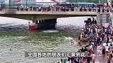 “天津跳水大爷”决定退出狮子林桥跳水：存在安全隐患，室内跳会更安全