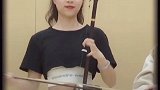 无限偶像 选手用二胡的方式打开红日 传统乐器搭配粤语歌曲，一不小心就会听入迷~