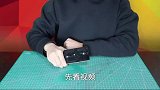 装满水的瓶子盖一块纱布，据说倒过来水流不出来