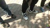 农村的狗市越来越热闹，品种也不少，大家一起来看看都有什么狗狗