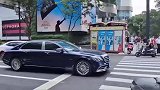农村老司机：奔驰迈巴赫S450，气势不输劳斯莱斯！