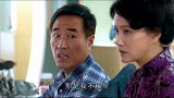 妻子带丈夫来拍离婚照，丈夫拉个脸：都不知道是咋想的