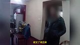 小学生不写作业还持刀威胁妈妈，民警出狠招教育：写吧，泡面管够