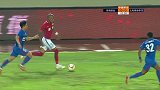 卡兰加左路带球狂奔60米 被逼死角无奈丢球