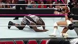 WWE-14年-RAW第1114期：达拉斯四两拨千斤取胜 马克后台袭击达拉斯-花絮