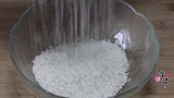 大米加鸡蛋这样做太香了，不煮饭，不熬粥，出锅孩子爱吃，真解馋