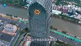 来中国游玩的老外，在公园看到的一幕直呼：在美国不可能