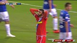 拉扎里套边送传中 瓦洛蒂甩头攻门稍稍打偏