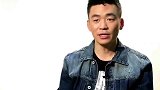 群演的生活路边吃着盒饭，盼着能成为下一个赵丽颖和王宝强