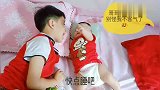 实拍暑假里哥哥带娃，一言不合就开打，宝妈无语了