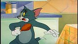 猫和老鼠：汤姆拿着鸡腿就走，不料闯了祸，杰瑞成了背锅大侠