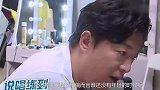 宋祖儿模仿黄渤旧照姿势，惨遭黄渤一顿暴揍，网友：你的求生欲呢