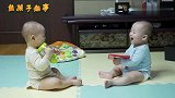 双胞胎面对面谈话,说好的严肃呢,简直笑到停不下来