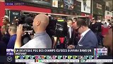 西甲-1718赛季-球迷聚集香榭丽舍大道静候商店开门 记者长枪短炮准备纪录疯狂一刻-新闻