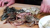一锅熟海鲜方便又好吃，砂锅小海鲜做法超简单，家常海鲜原汁原味