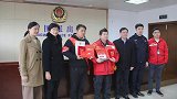 浙江杭州：送单途中听到呼救声，俩小哥联手救起15岁女孩