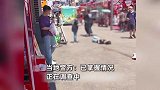 女店员对外卖员放狠话“打我试试”，被打头部倒地不起，警方介入