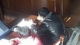 黑龙江甘南：证据确凿，百口莫辩，被告男子当庭把借条吞了