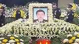 四川成都：禁毒民警儿子生日当天牺牲，老父亲看到遗物痛哭