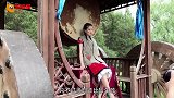 张铭恩一把举起徐璐放肩膀上，谁注意他手放的位置？网友狂按暂停