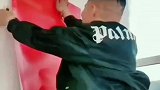 小伙子这刀工一般人模仿不来