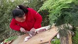 胖妹今天当甩手大掌柜，由老公厨露，给她做道东北菜