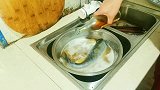 在家就能做的改良版纸包鱼，鱼肉细嫩，汤鲜味美，简单易学