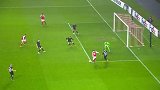 第64分钟布拉加球员阿韦尔·鲁伊斯射门 - 打偏