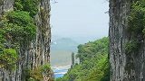 贵州一座山峰，被一分为二，是大自然的鬼斧神工，还是人力所为？