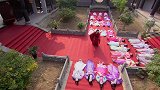 皇上突袭王爷府，不料看到王府内的场景，气得直发抖